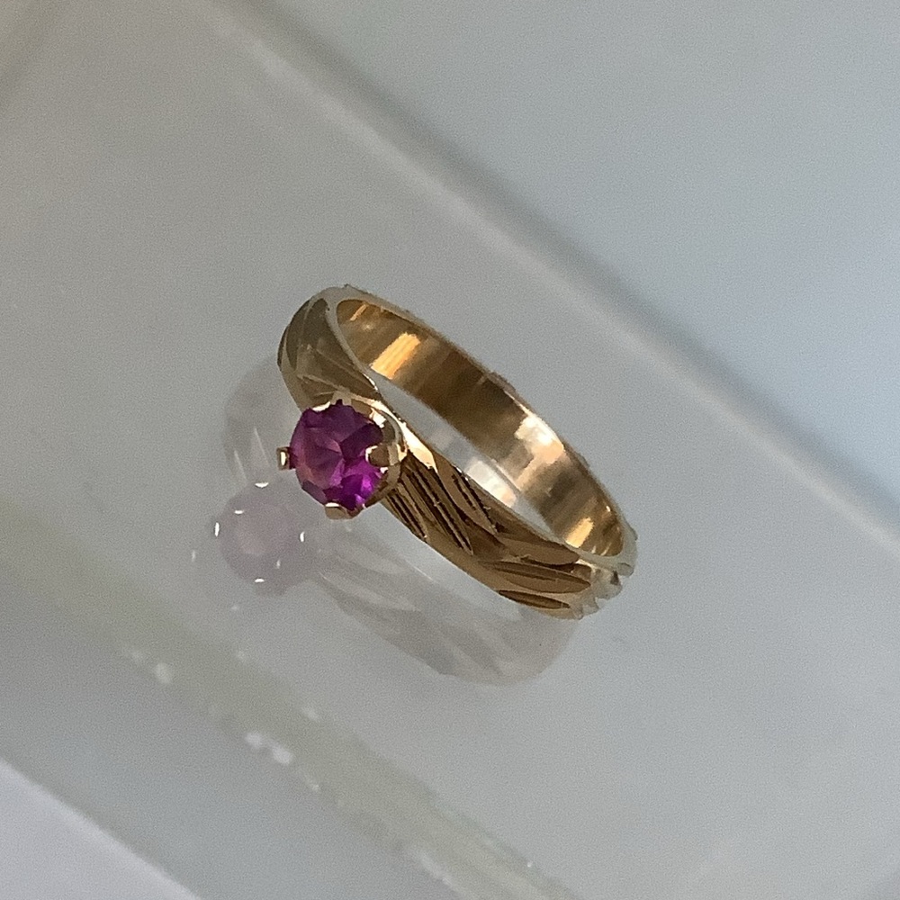 New vintage costume birthstone ring